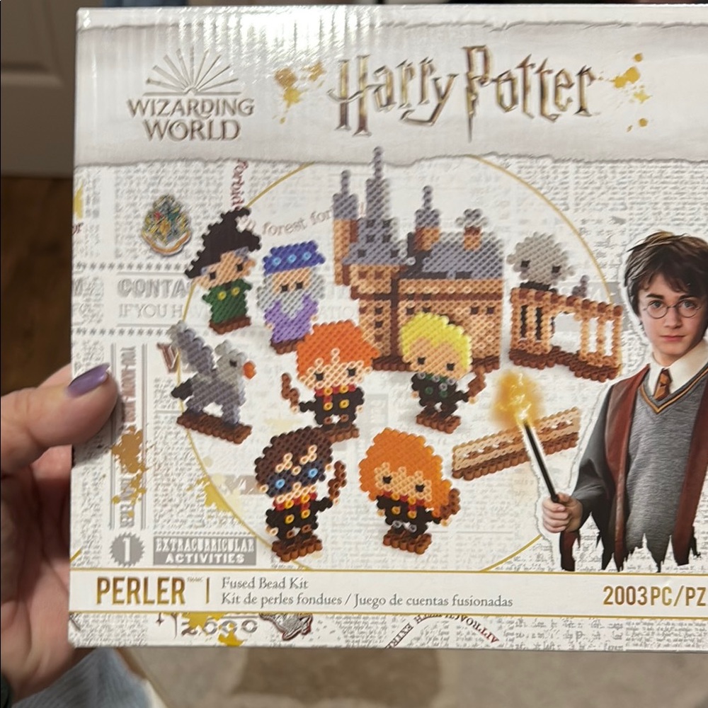Warner Bros. Orange and Yellow Puzzle Game Set